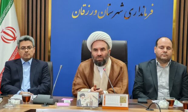 دشمنان در پی ضربه زدن به اتحاد مردم هستند